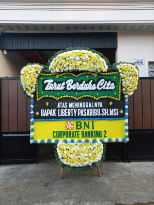 Papan Bunga Duka di Tegalurung