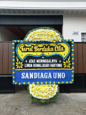 Papan Bunga Duka di Tegalurung